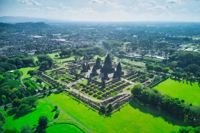 Sejarah Mendetail Candi Prambanan Kompleks Candi Hindu Terbesar di Indonesia