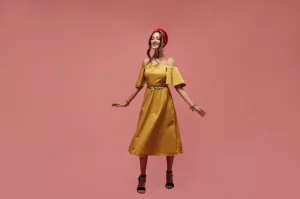 Cara Memadukan Dress Warna Emas