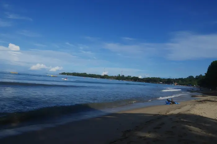 Pantai Carita Anyer, Objek Wisata Pantai Nan Eksotis di Pandeglang