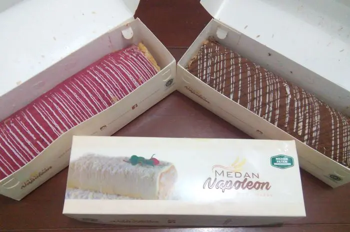 Medan Napoleon Lapis Modern dengan Sentuhan Lokal