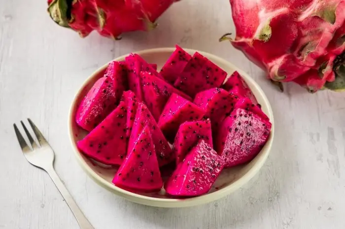 Manfaat Buah Naga Merah untuk Kesehatan dan Kecantikan